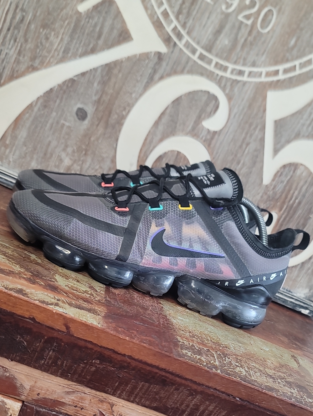 Nike Air VaporMax 2019 SE 'Wind Breaker' Mens 10.5 Good Condition Fast Shipping - Picture 2 of 16